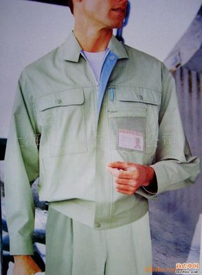 深圳市东之盛服饰 制服与工作服的专业选择
